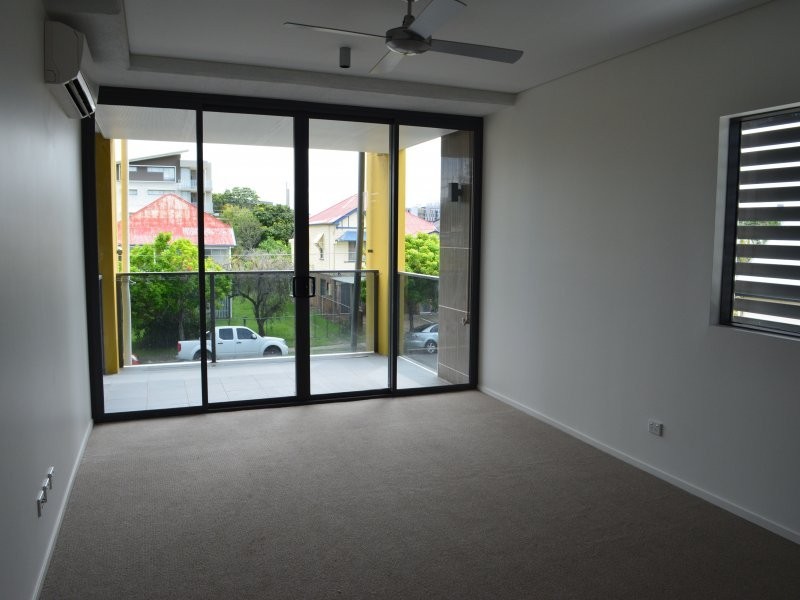 40 Carl Street, Woolloongabba QLD 4102