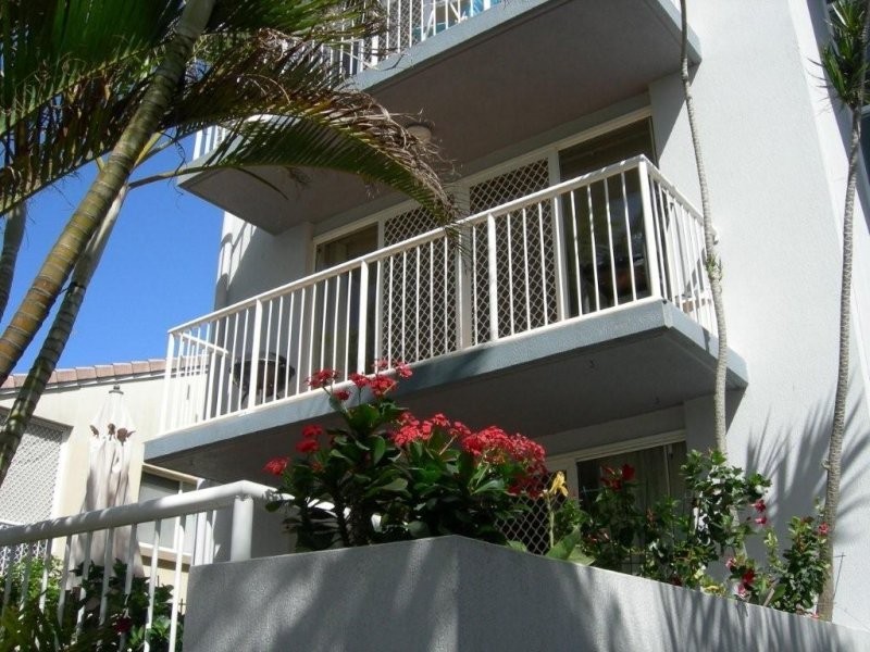 12 Whiting Street, Labrador QLD 4215