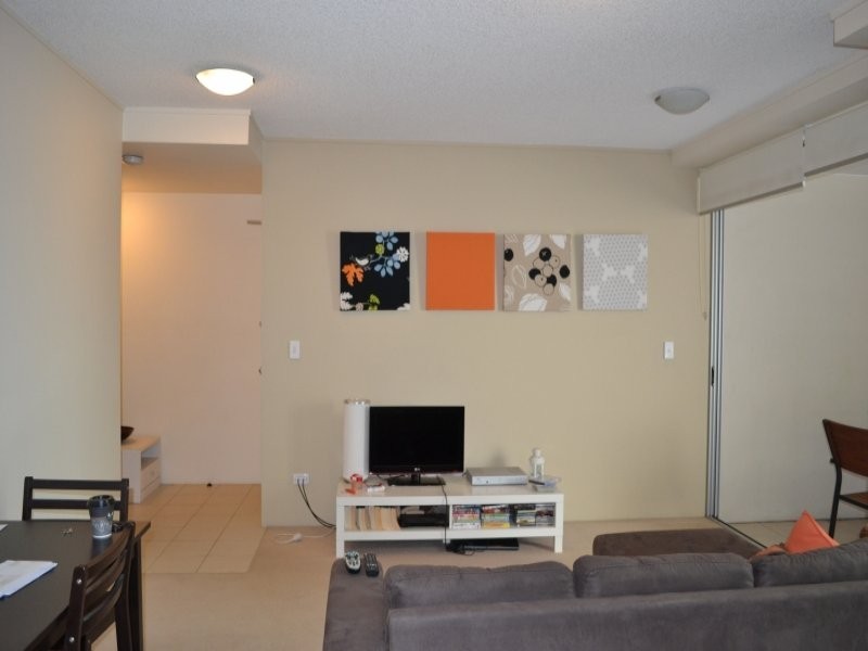 8-12 Macquarie Street, Teneriffe QLD 4005