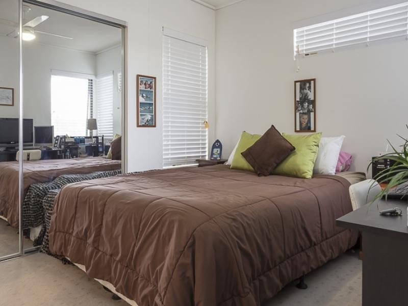 16 Surbiton Court, Carindale QLD 4152