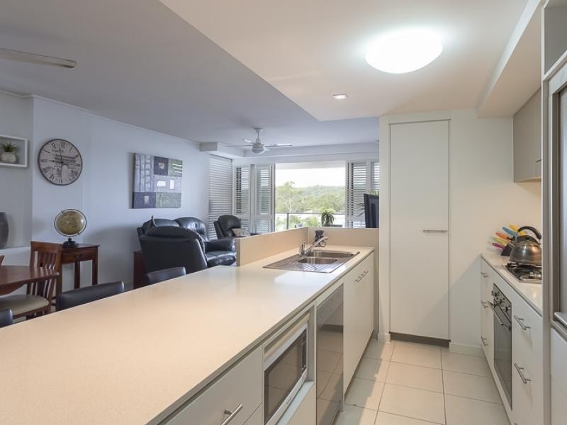 16 Surbiton Court, Carindale QLD 4152