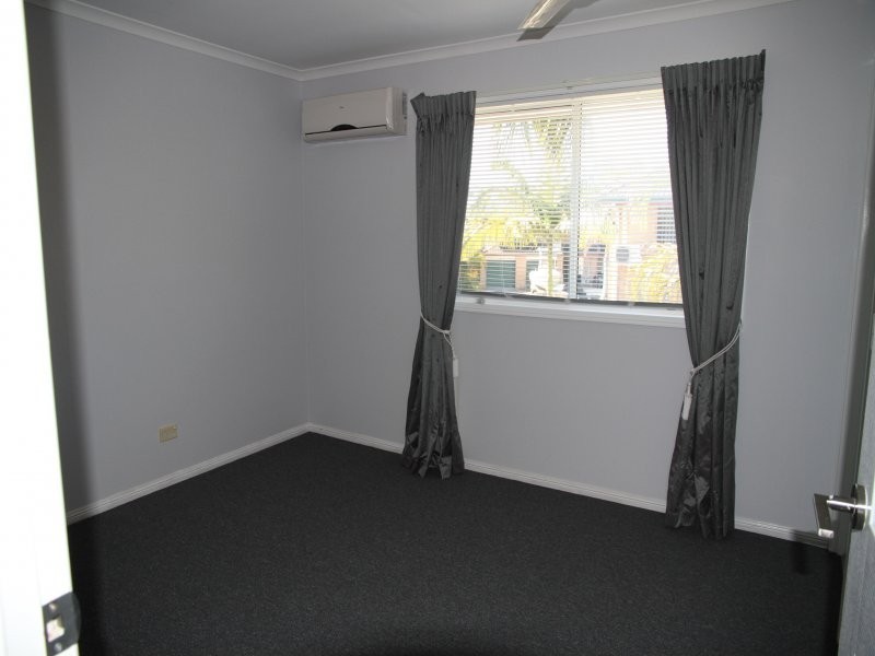 643 Pine Ridge Road, Biggera Waters QLD 4216