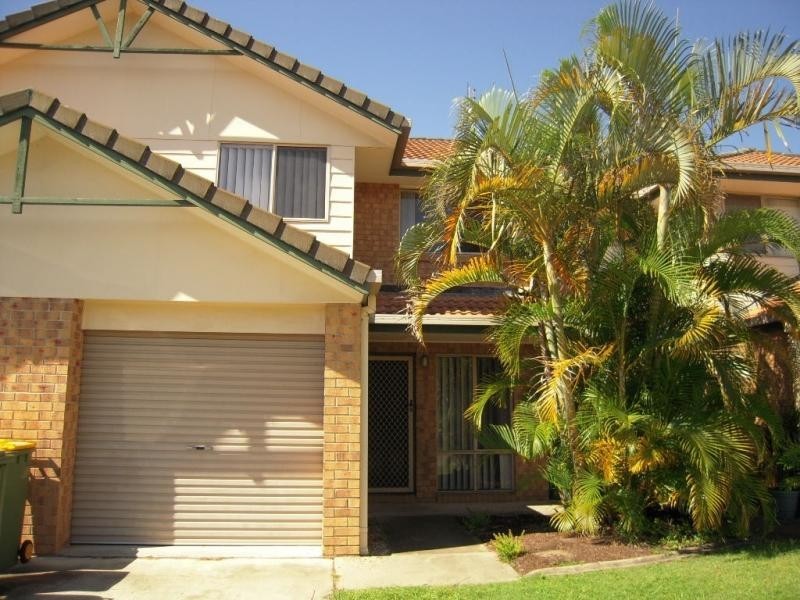 643 Pine Ridge Road, Biggera Waters QLD 4216