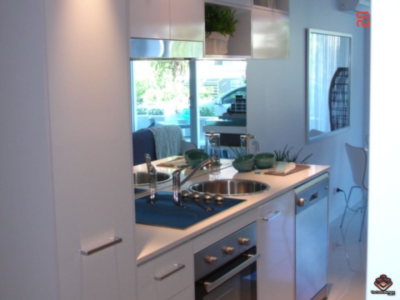 33-37 Madang Crescent, Runaway Bay QLD 4216