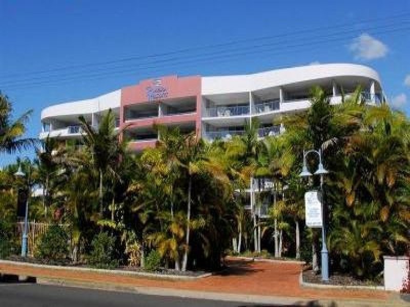 385-386 The Esplanade, Torquay QLD 4655