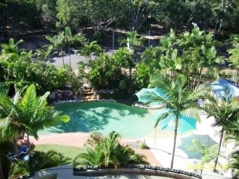 385-386 The Esplanade, Torquay QLD 4655