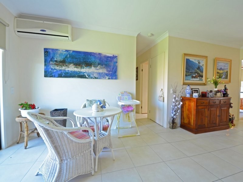 20 BROWN STREET, Labrador QLD 4215