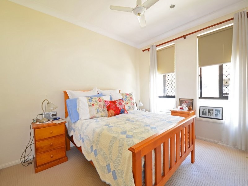 20 BROWN STREET, Labrador QLD 4215