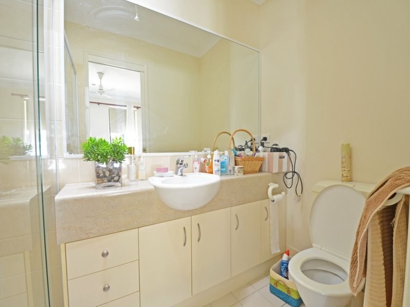 20 BROWN STREET, Labrador QLD 4215