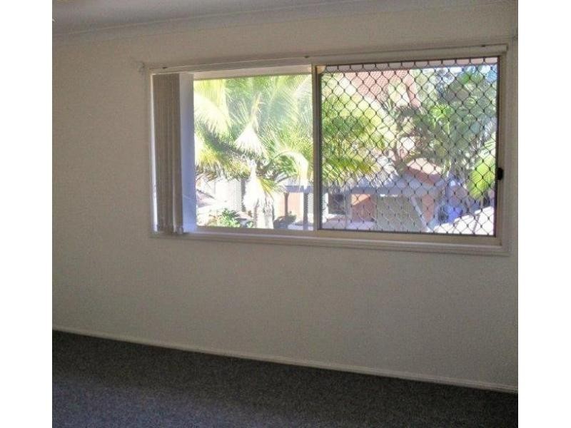 60 Whitby, Southport QLD 4215
