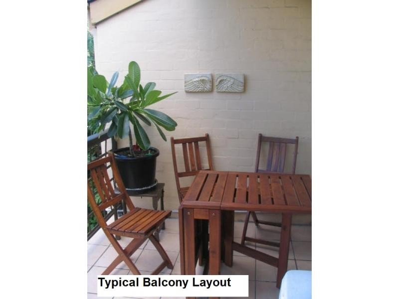 111 Markeri Street, Mermaid Waters QLD 4218