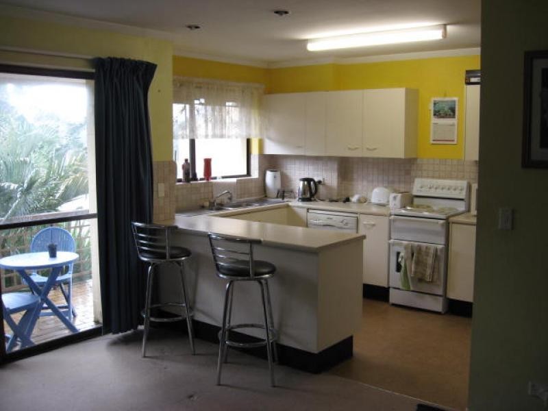 111 Markeri Street, Mermaid Waters QLD 4218