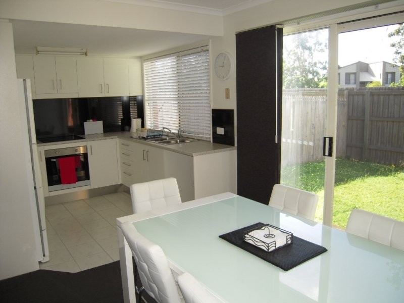 643 Pine Ridge Road, Biggera Waters QLD 4216
