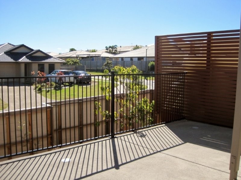 2 Toohey Street, Pacific Pines QLD 4211