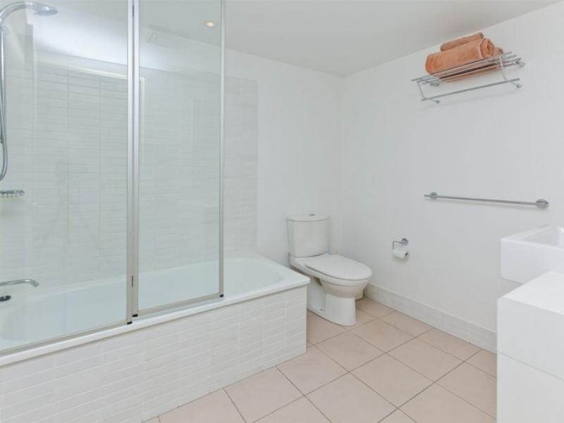 1 Ella St, Newstead QLD 4006