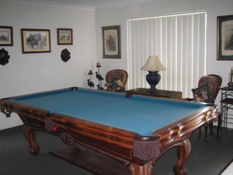 5 Whitsunday Place, Redland Bay QLD 4165