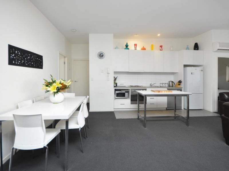 28 Masters St, Newstead QLD 4006