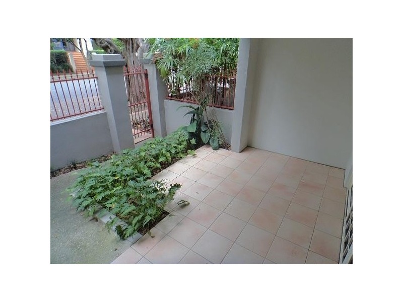 176 Sydney, New Farm QLD 4005