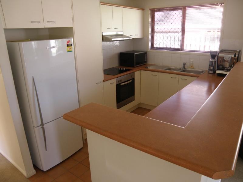 110 Scrub Rd, Carindale QLD 4152