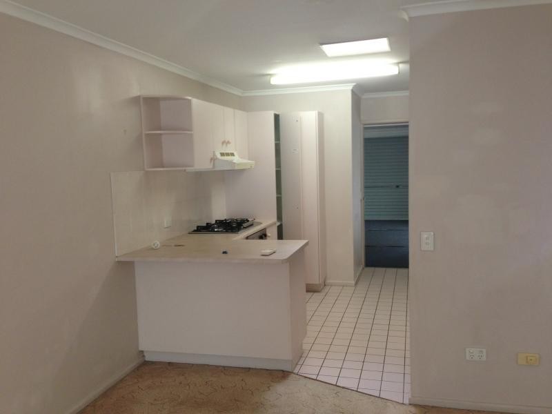 30 Meadowlands Rd, Carindale QLD 4152