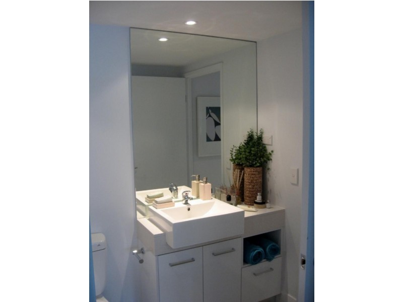 33-37 Madang Crescent, Runaway Bay QLD 4216