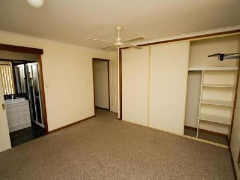 121 Ibis Boulevard, Eli Waters QLD 4655