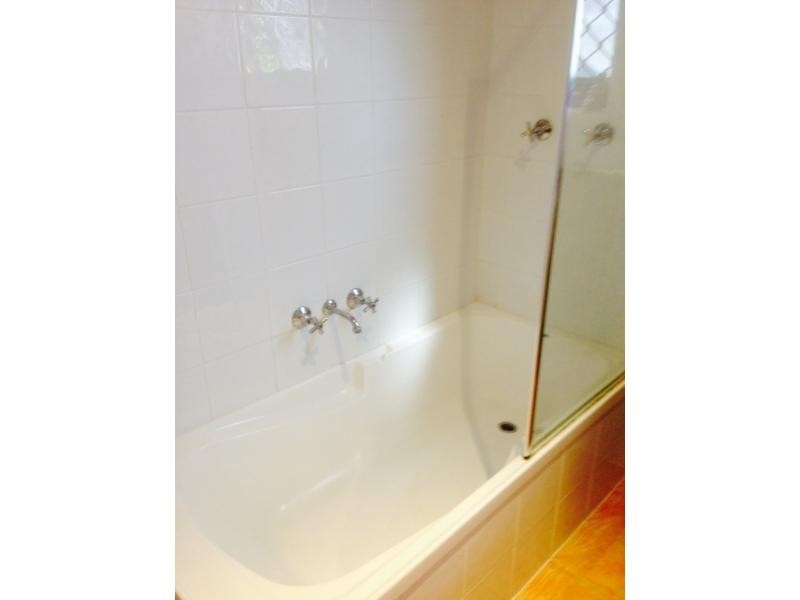 38 Labrador Street, Labrador QLD 4215