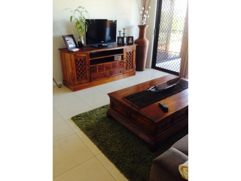 38 Labrador Street, Labrador QLD 4215