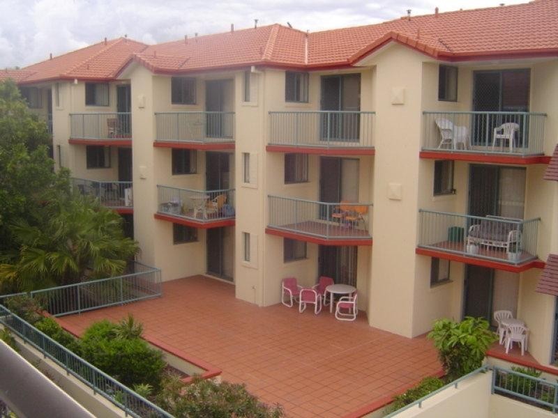 140 MARINE PARADE, Southport QLD 4215