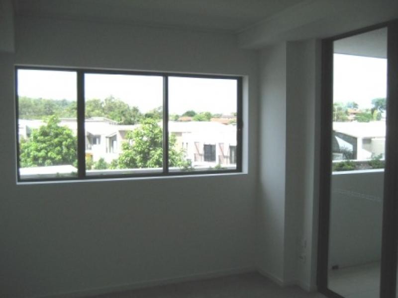 16 Surbiton Court, Carindale QLD 4152