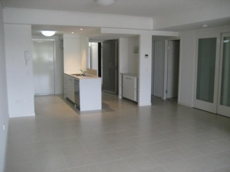 16 Surbiton Court, Carindale QLD 4152