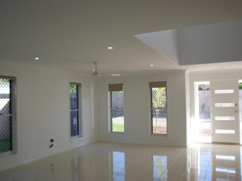 38 Tavistock St, Torquay QLD 4655