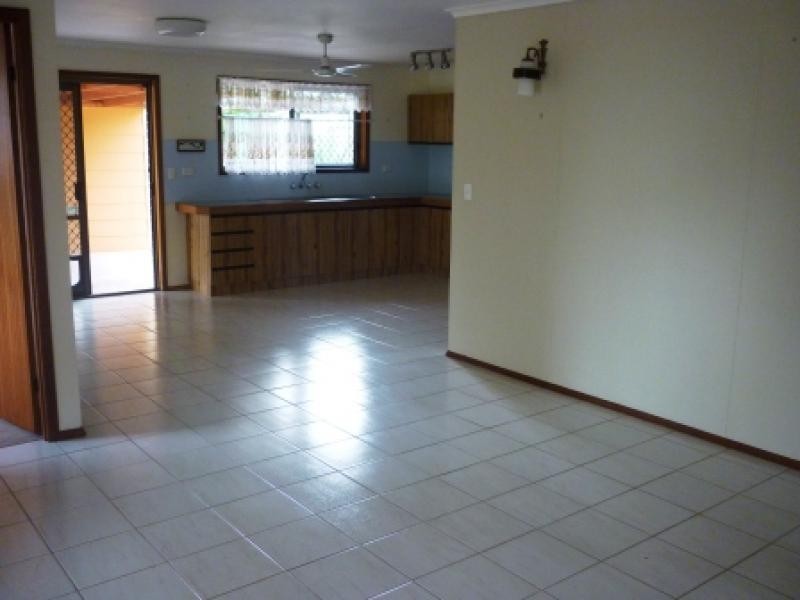 3 Cullen Ave, Torquay QLD 4655