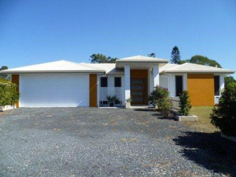 17 Azure Crt, Dundowran Beach QLD 4655