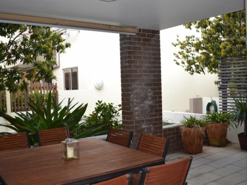 8-12 macquarie street, Teneriffe QLD 4005