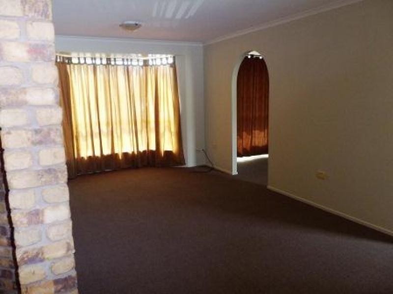 5 KENTIA CRT, Kawungan QLD 4655