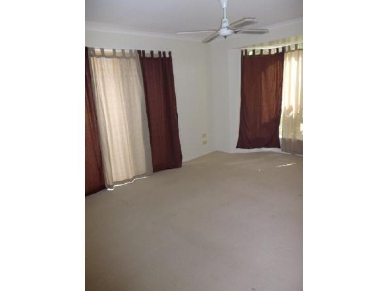 5 KENTIA CRT, Kawungan QLD 4655