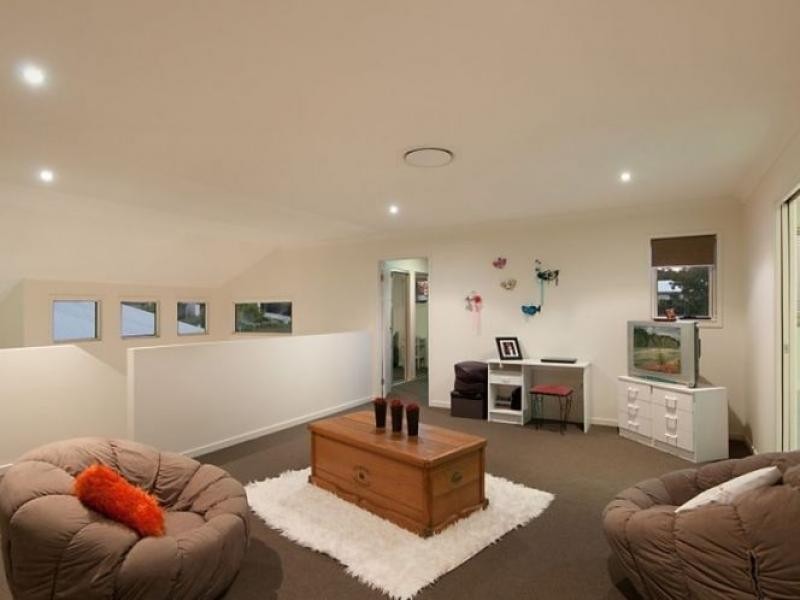 32 Peregrine Crescent, Coomera QLD 4209