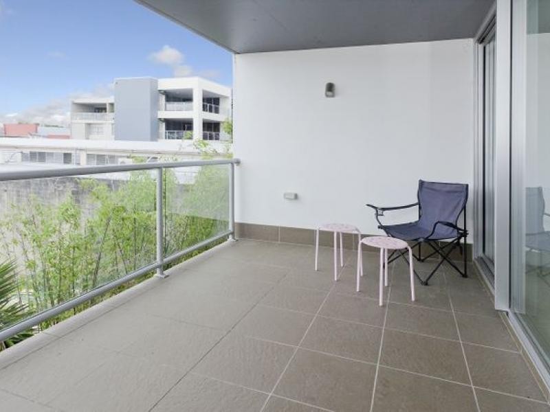 1 Ella St, Newstead QLD 4006