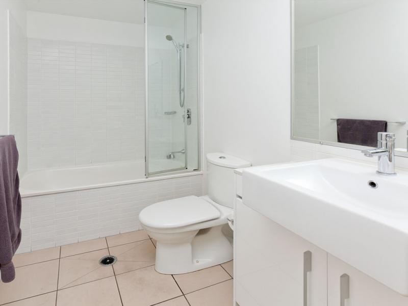 1 Ella St, Newstead QLD 4006