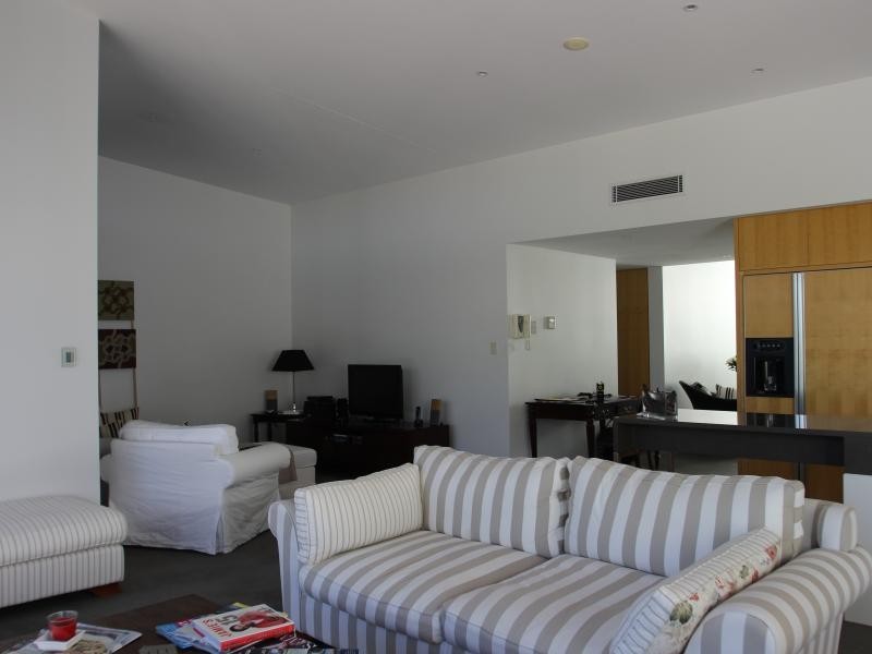 10 Pidgeon Close, West End QLD 4101