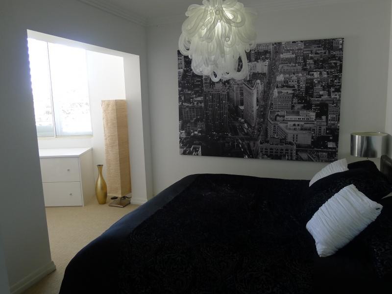 74 Oxlade Drive, New Farm QLD 4005