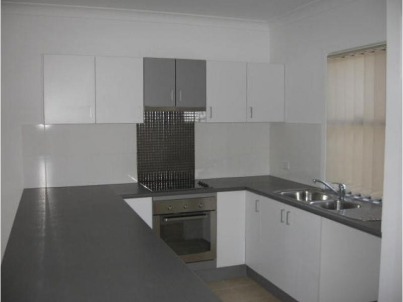 9-25 Melbury Street, Browns Plains QLD 4118