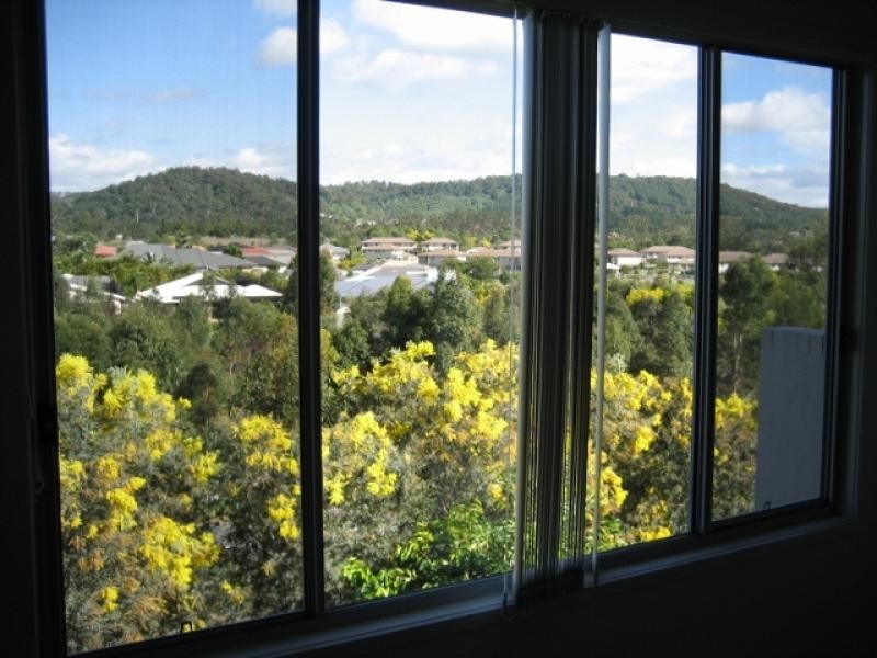 2 Toohey Street, Pacific Pines QLD 4211