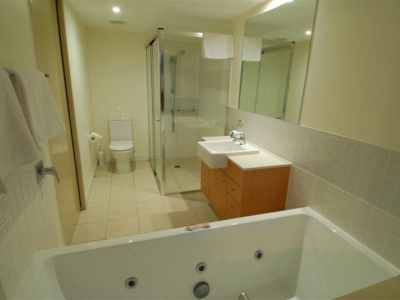 1 Duporth Avenue, Maroochydore QLD 4558