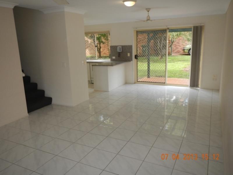 32 Riverview Rd, Nerang QLD 4211