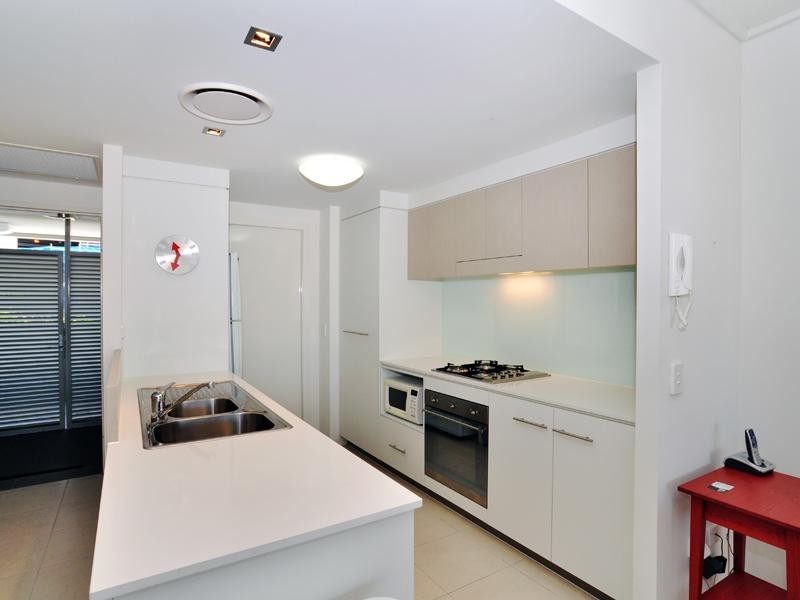 16 Surbiton Court, Carindale QLD 4152