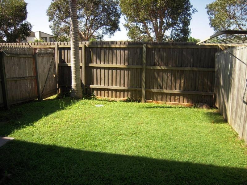 643 Pine Ridge Road, Biggera Waters QLD 4216