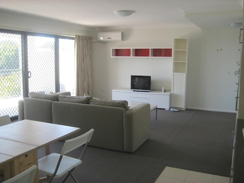 35 Hamilton Road, Moorooka QLD 4105