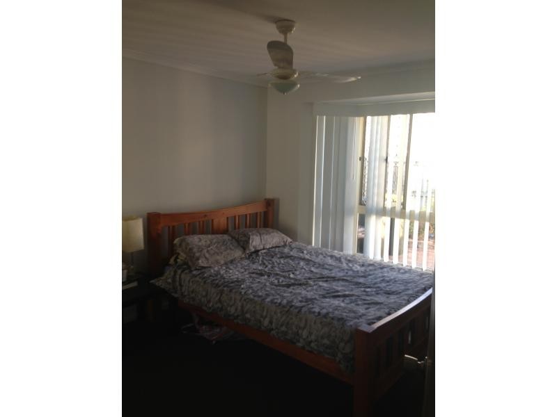 30 Meadowlands Rd, Carindale QLD 4152